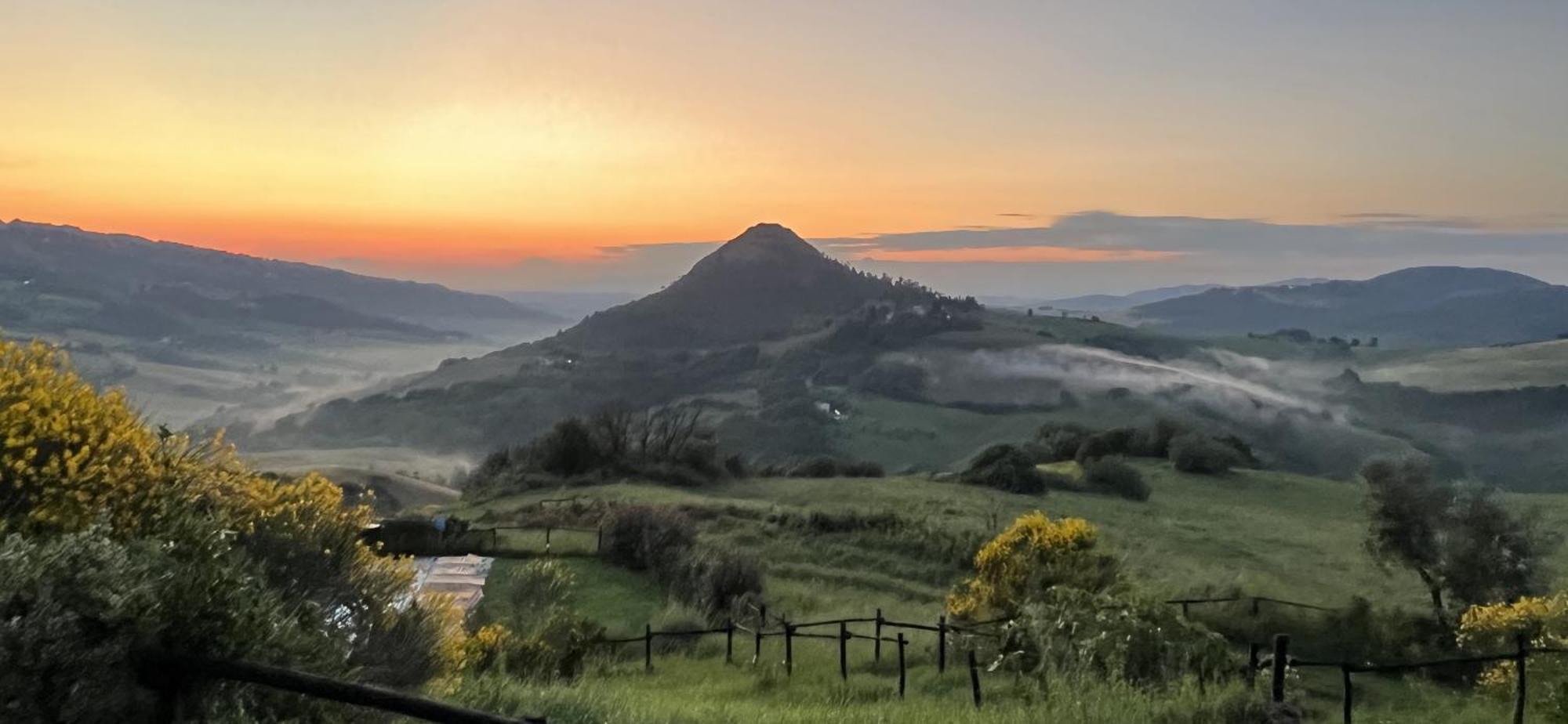 Agriturismo Villa Felice Volterra Luaran gambar